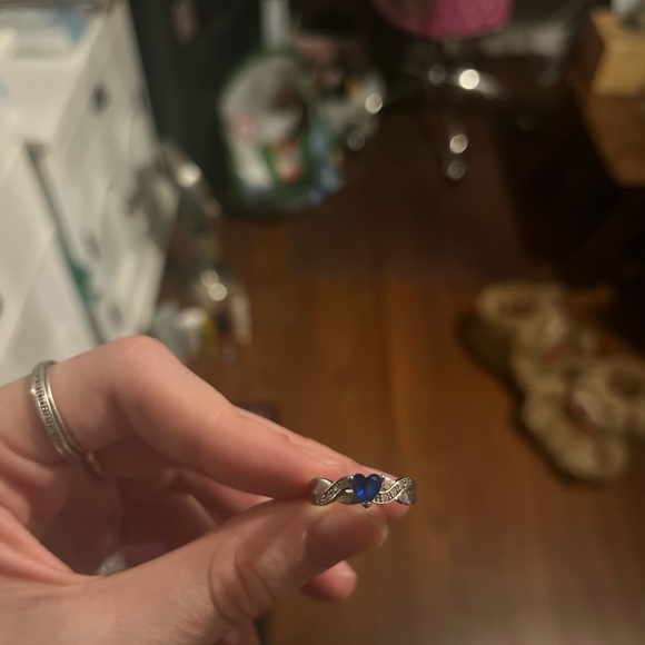 925 sterling silver blue heart and clear gems on the sides - Picture 3 of 4